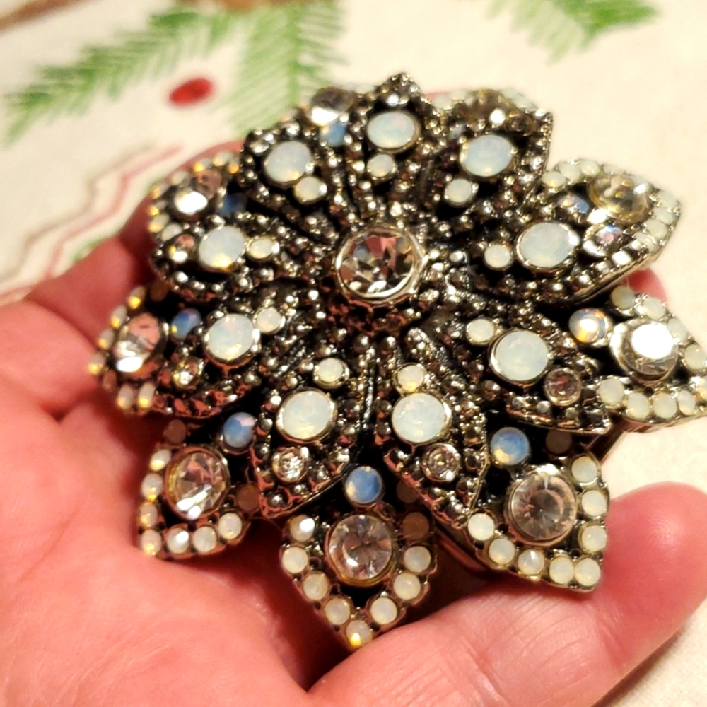 Swarovski Crystal Belt Buckle"In New Condition"